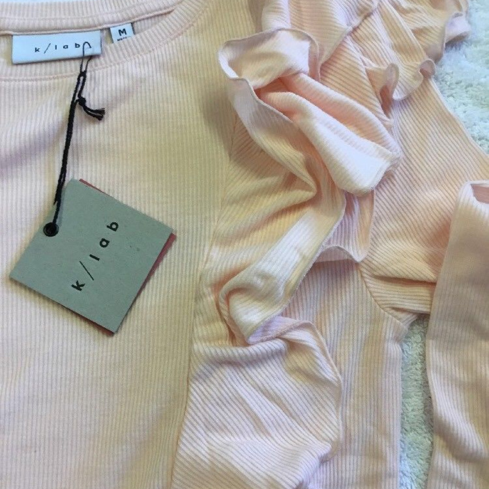 K/LAB RUFFLED TOP SIZE M NWT - Picture 3 of 5